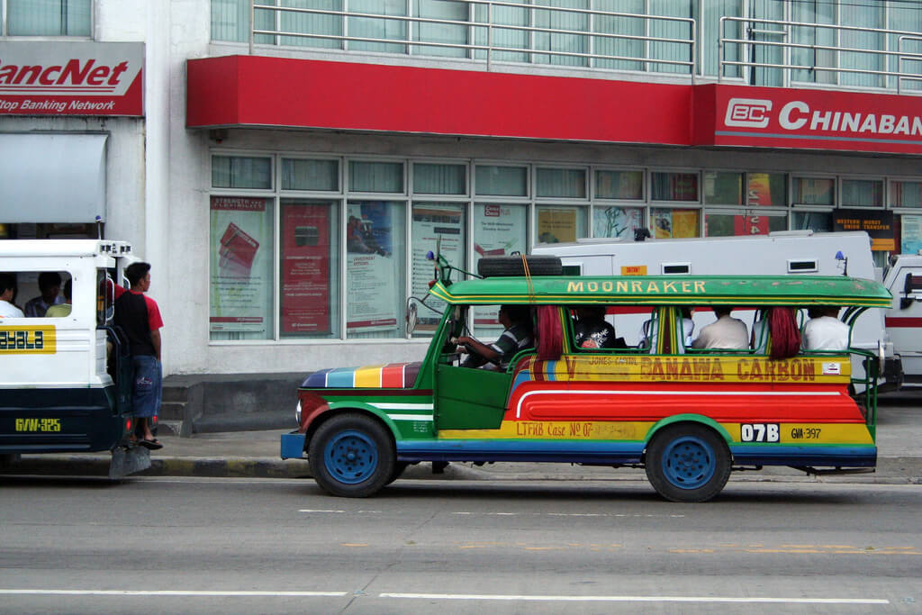 JEEPNEY FARE CUT. The LTFRB has approved P7 as the new minimum fares for jeepneys in Central Visayas. (Creative Commons photo by razordu30 in Flickr)