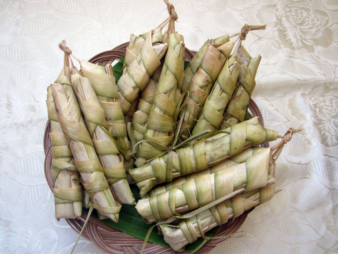 SOLD IN PUBLIC MARKETS. The palagsing is sold in the public market in Samboan on Sundays and in Ginatilan during its market day every Tuesday.