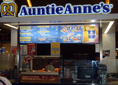 Oven fresh pretzels at Auntie Anne’s in SM Cebu