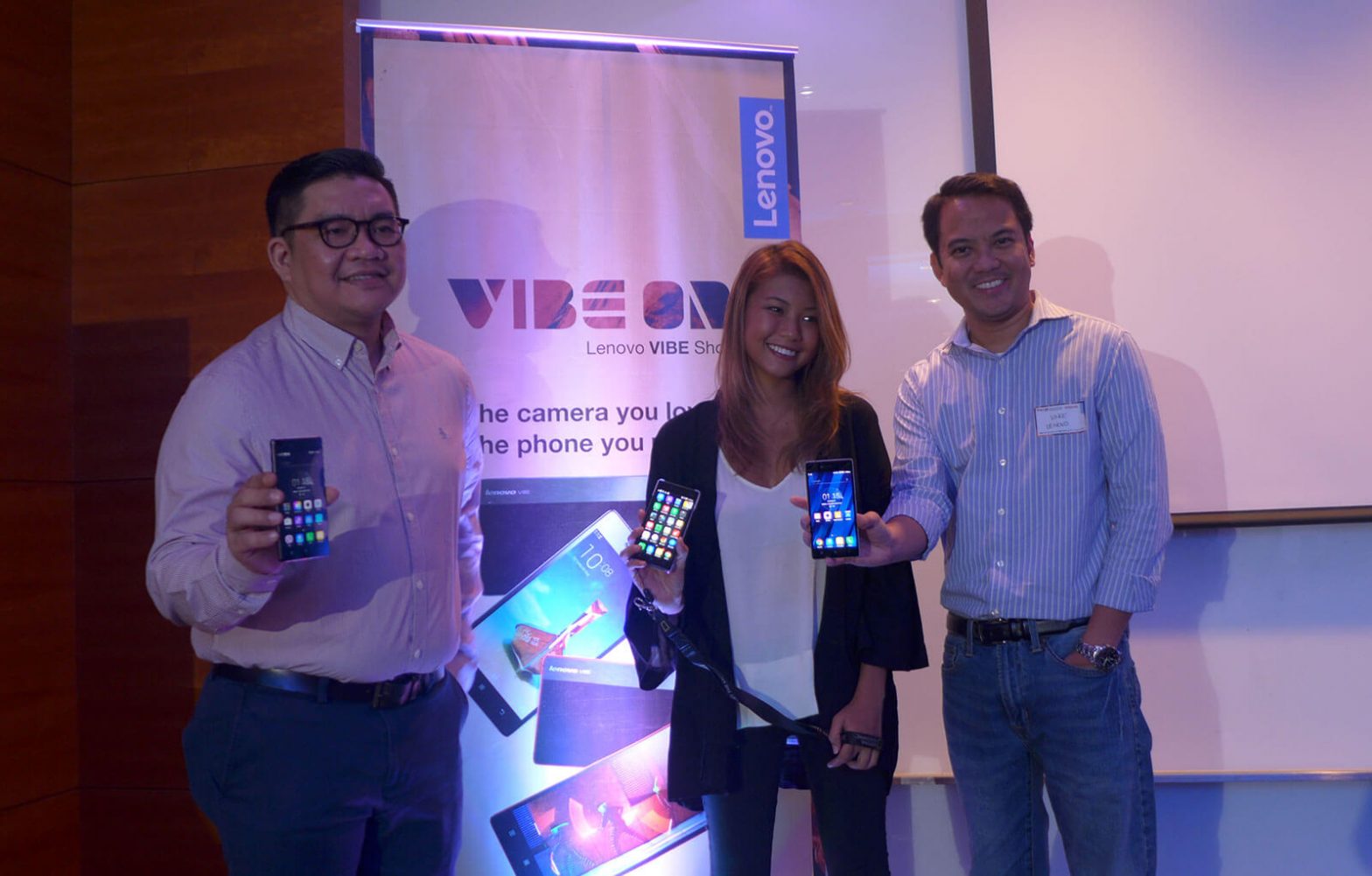 Lenovo launches VIBE Shot in Cebu