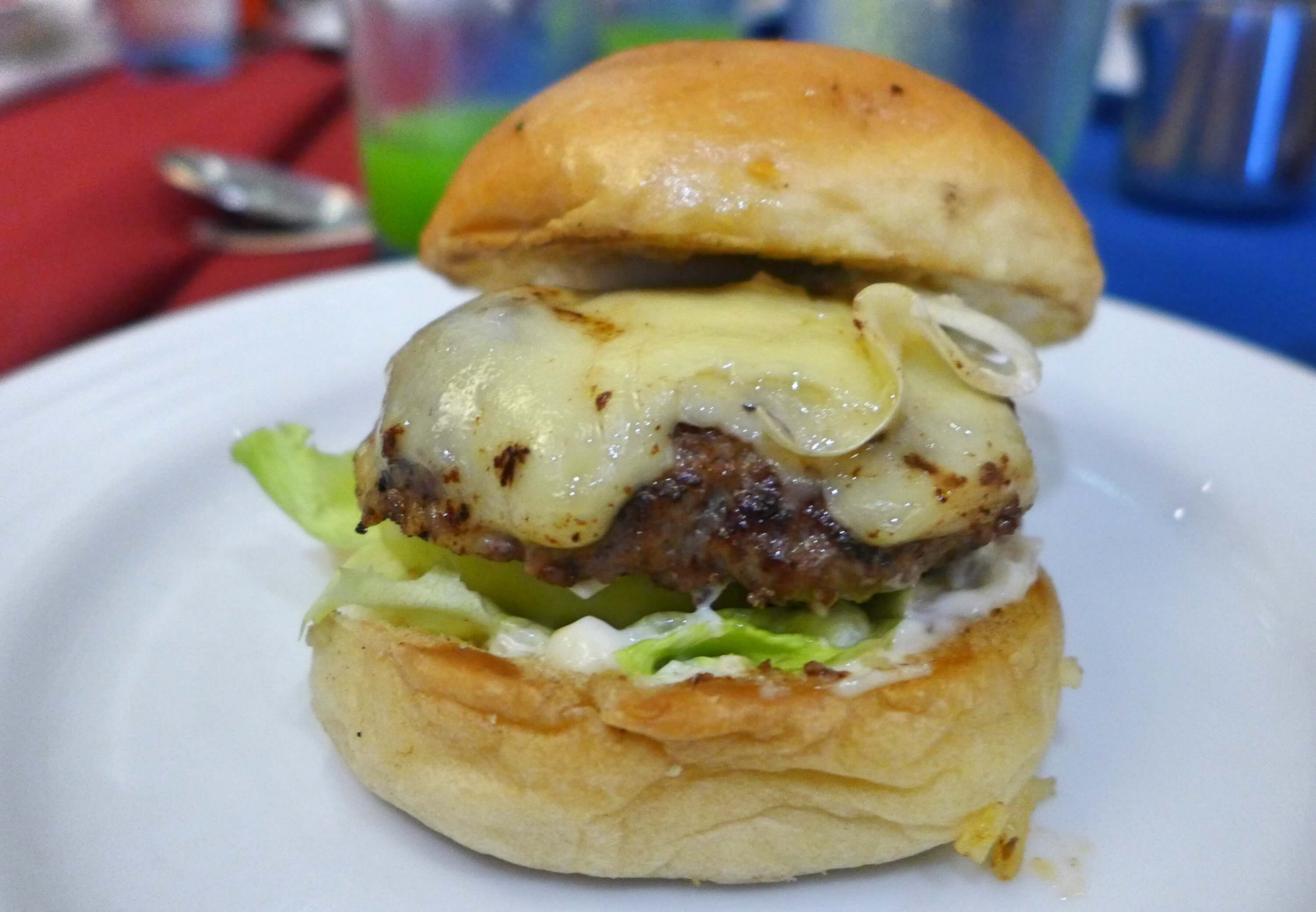 Marco Polo Plaza Cebu burger