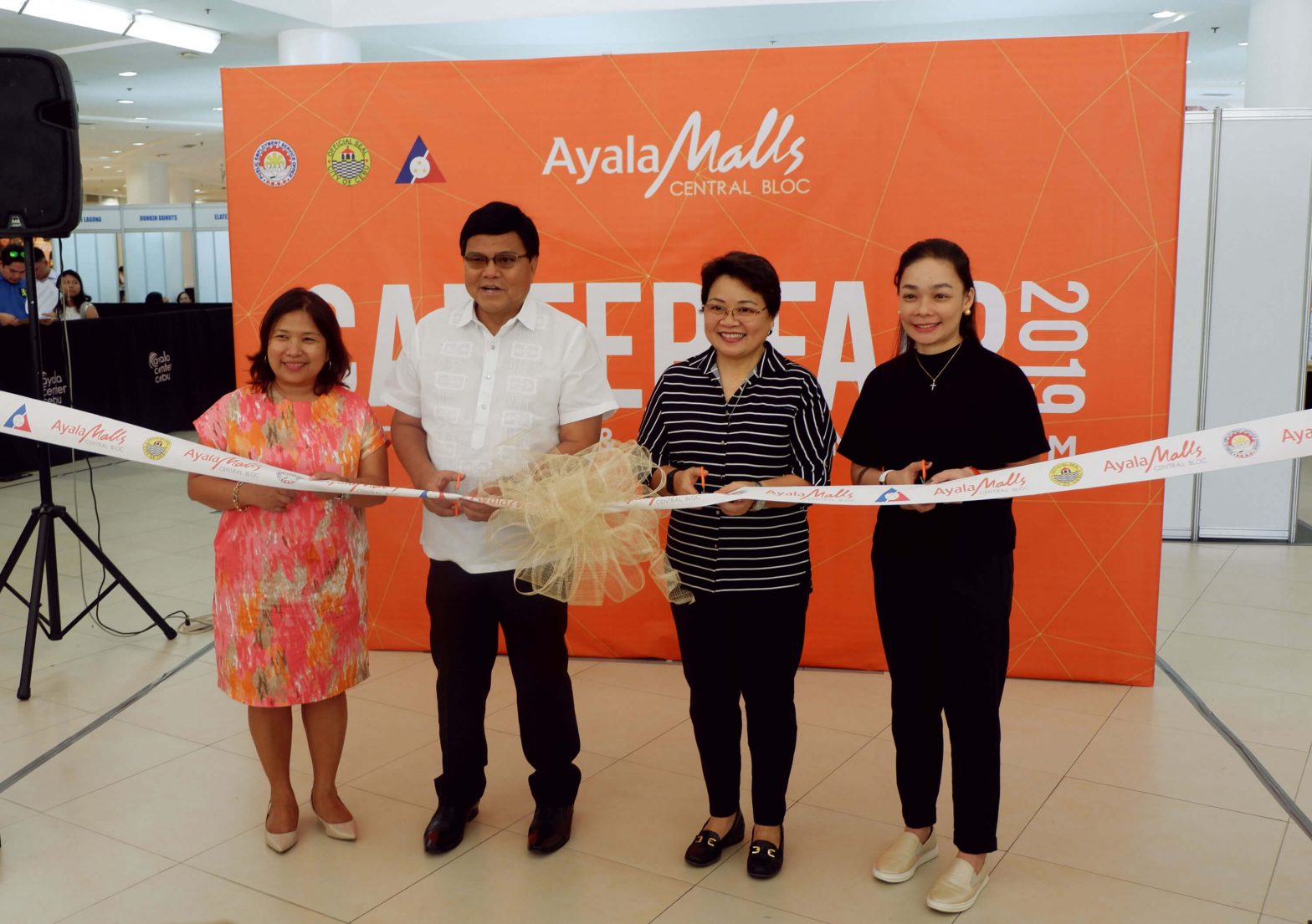 Ayala Malls Central Bloc holds jobs fair