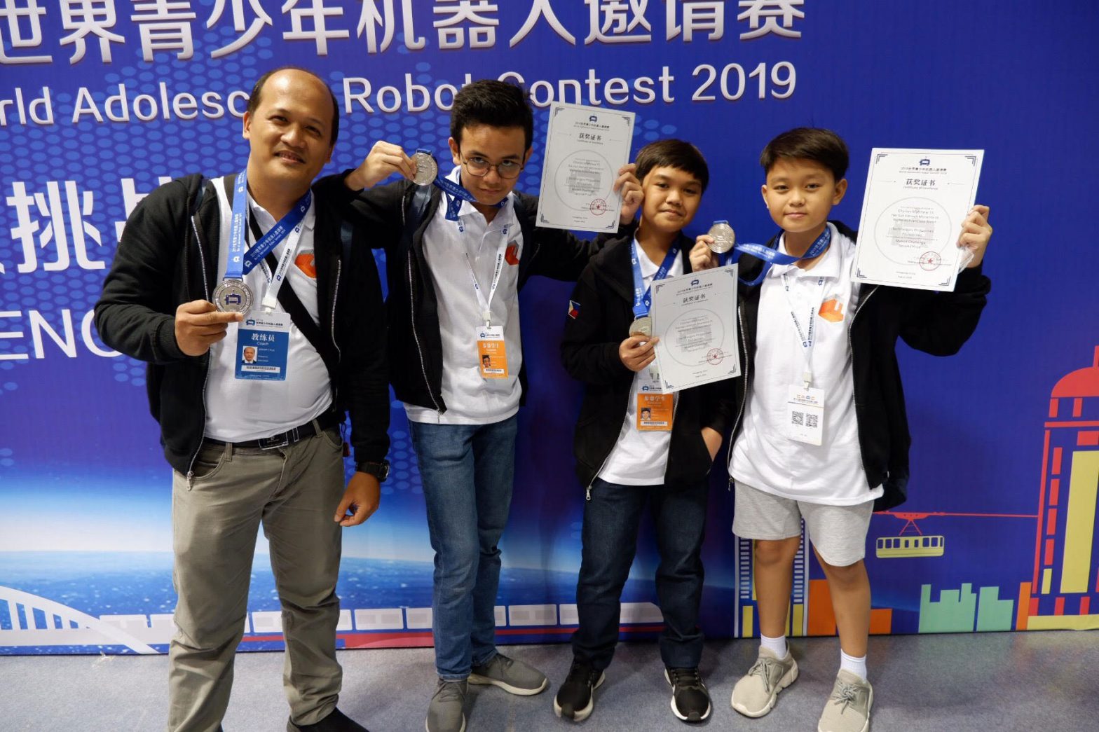 3 students from Cebu top worldwide robotics competition in China