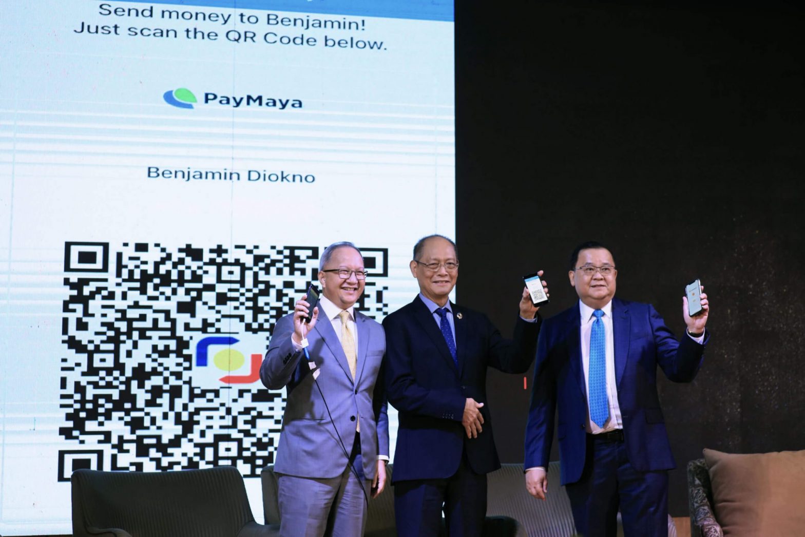 PayMaya 1st e-wallet to adopt national QR Ph standard