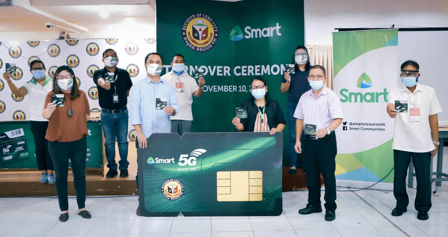 PLDT-Smart donates 10K SIMs to DepEd Cebu City