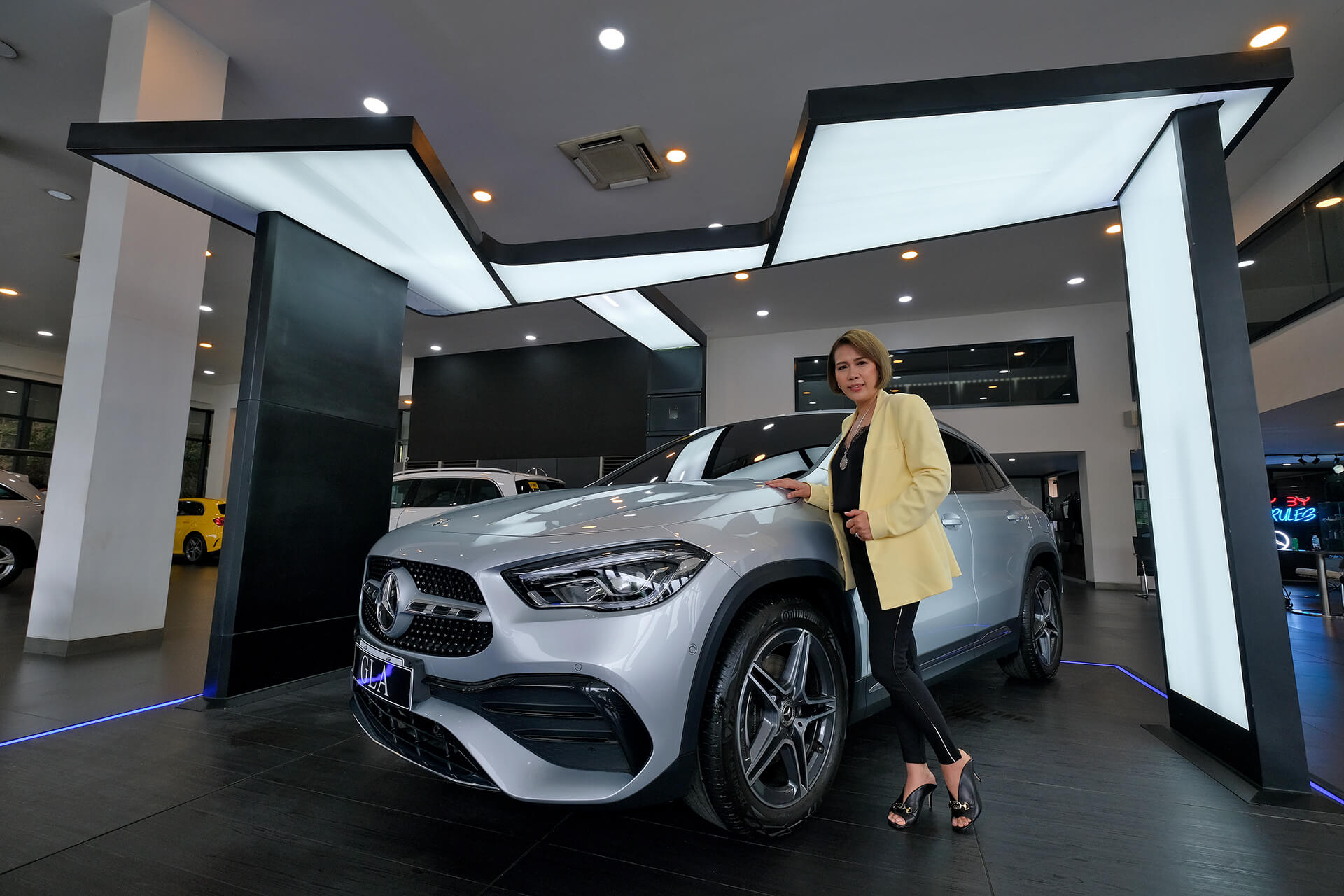 Isabel Abello with her Mercedes-Benz GLA