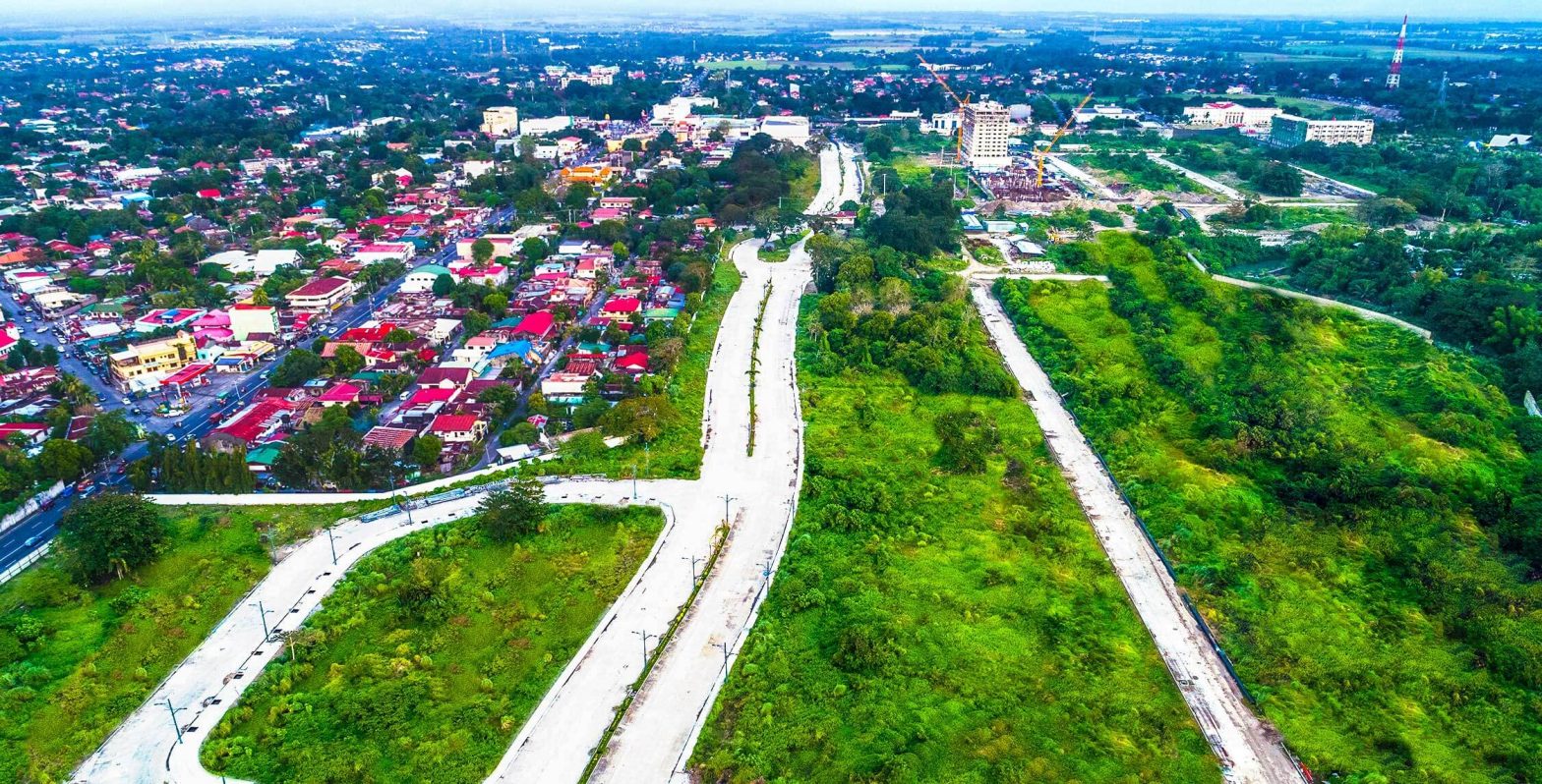 Ongoing developments inside the 34-hectare The Upper East township in Bacolod City where the company plans to build more office towers, malls, and residential towers in the next 5 years.