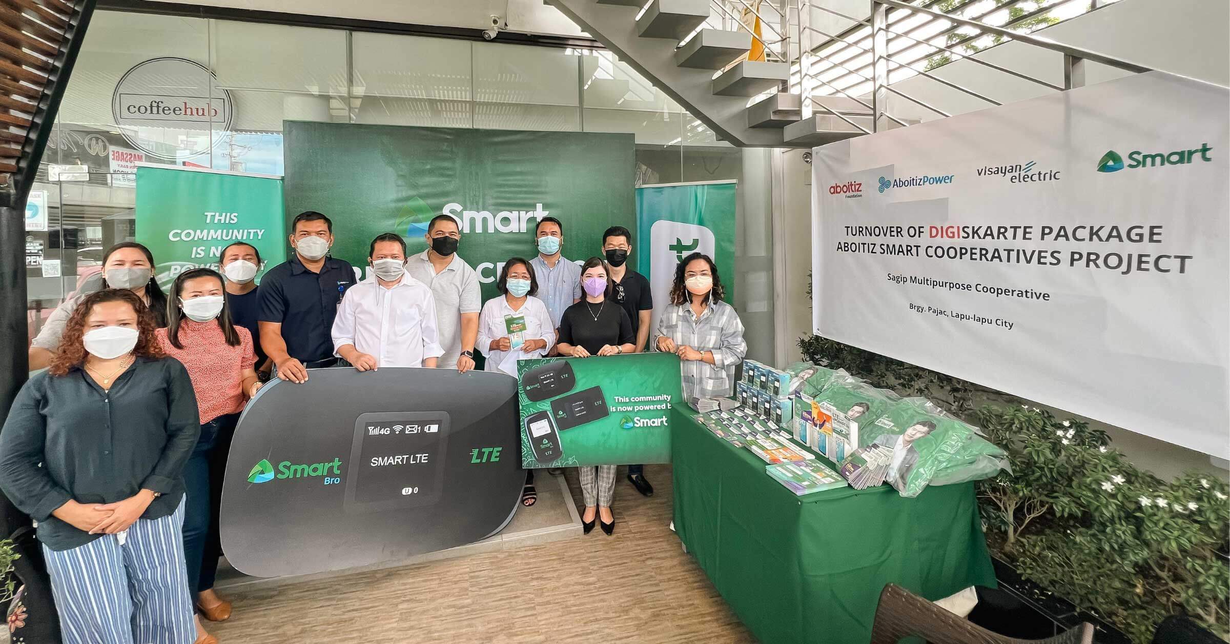 Smart, Aboitiz Foundation’s “Digiskarte Package” boosts Visayas cooperatives