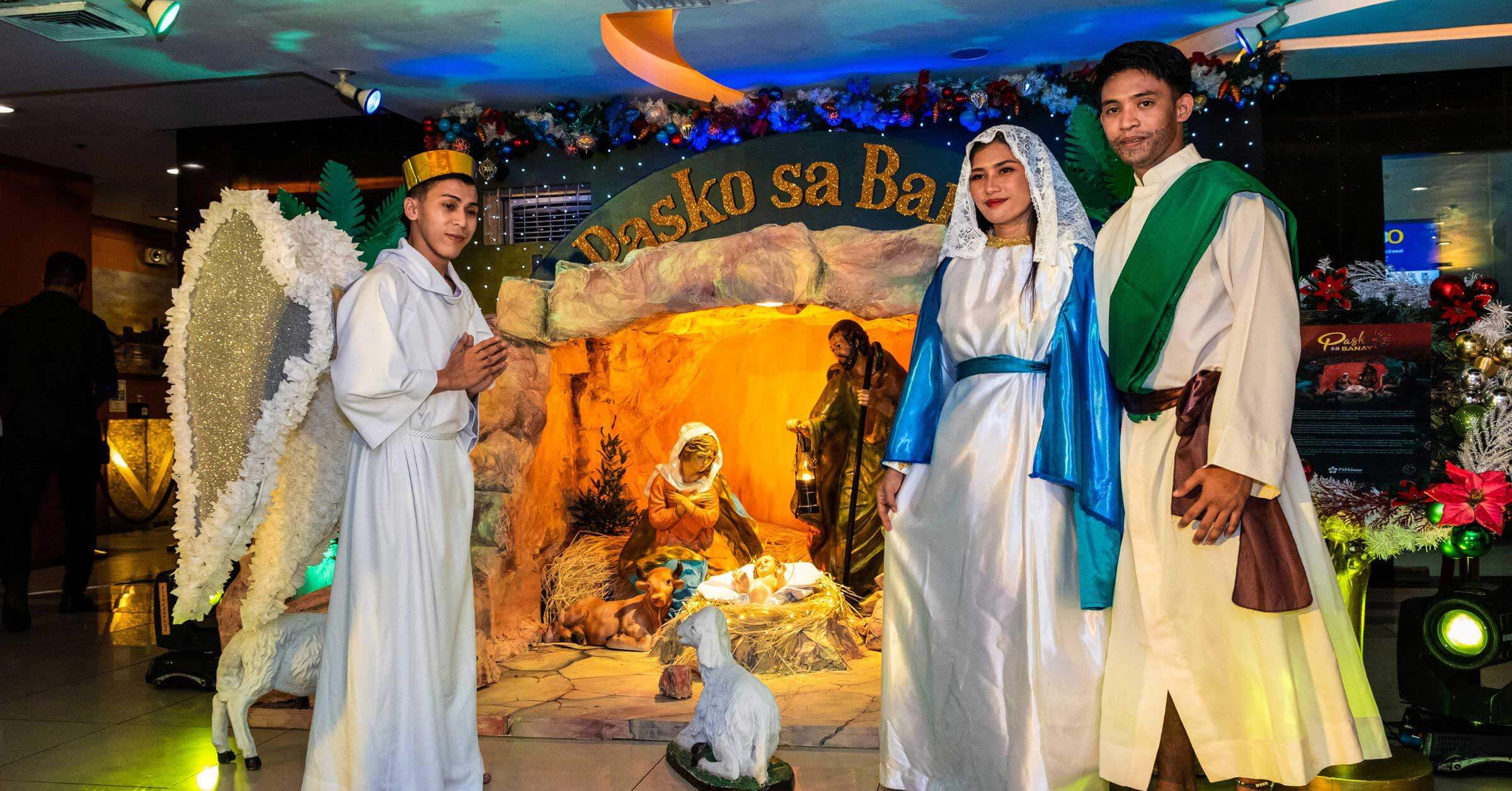 Cebu Parklane lights Belen to usher in Christmas season